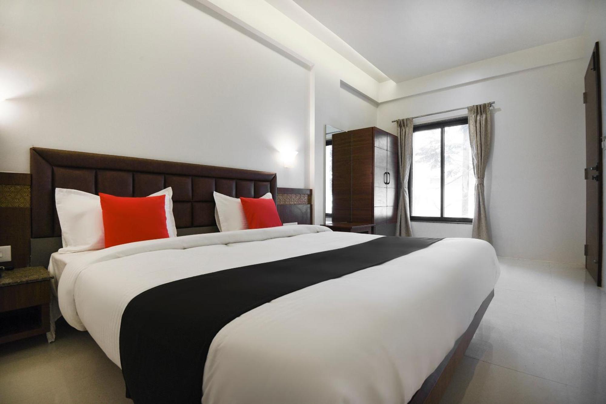 Capital O 70524 Hotel Shreeyash Executive Mangvadi Exterior foto