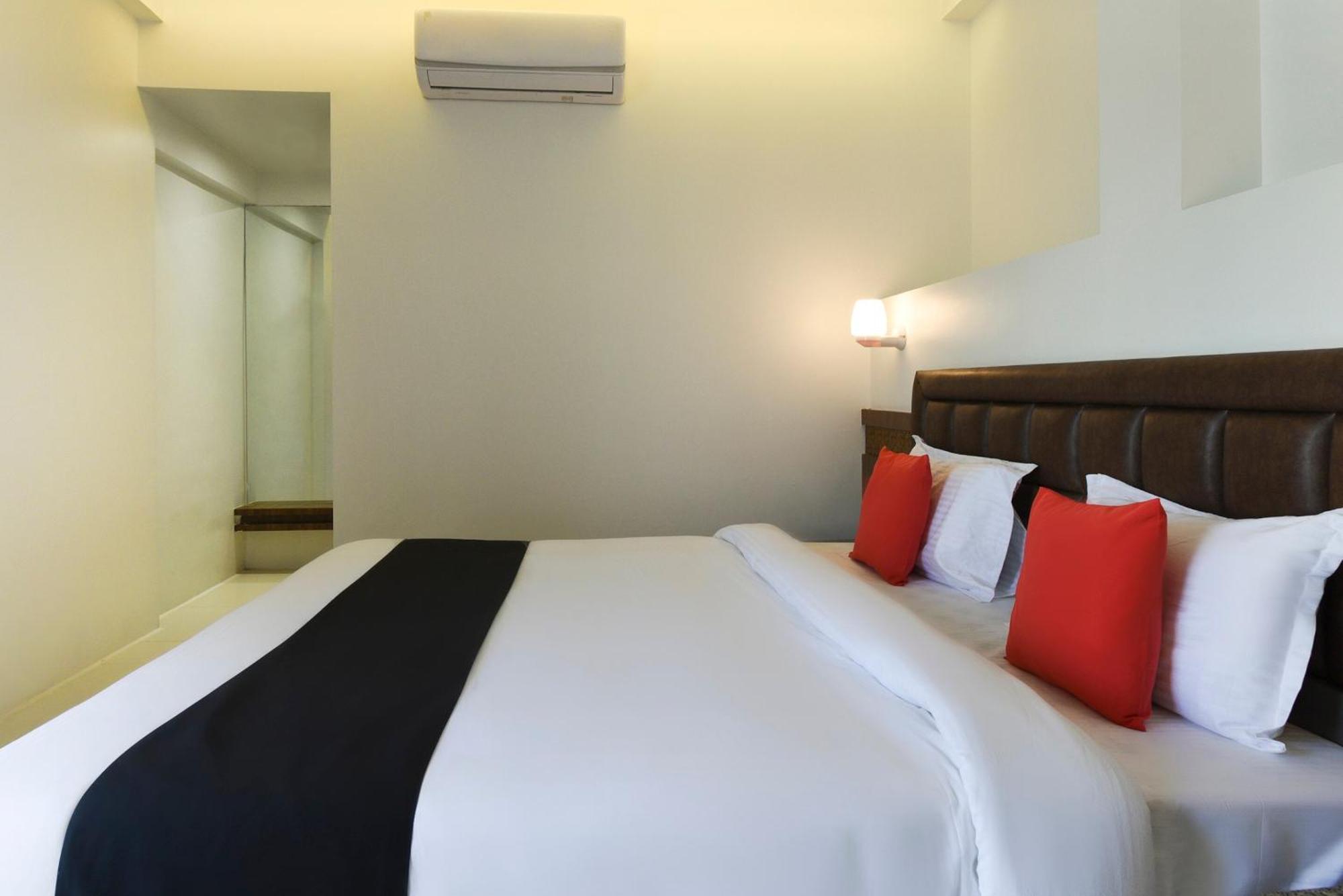 Capital O 70524 Hotel Shreeyash Executive Mangvadi Exterior foto